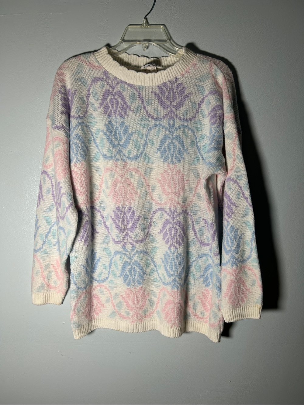 Vintage Classic Essentials Pastel Floral Crewneck Sweater - Cream, Pink, Blue